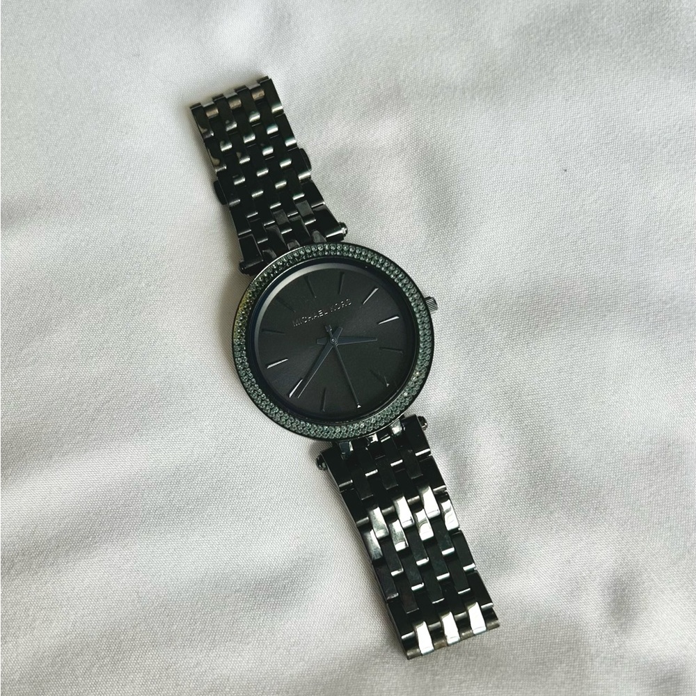 Michael Kors Navy Blue Watch - Picture 5 of 5